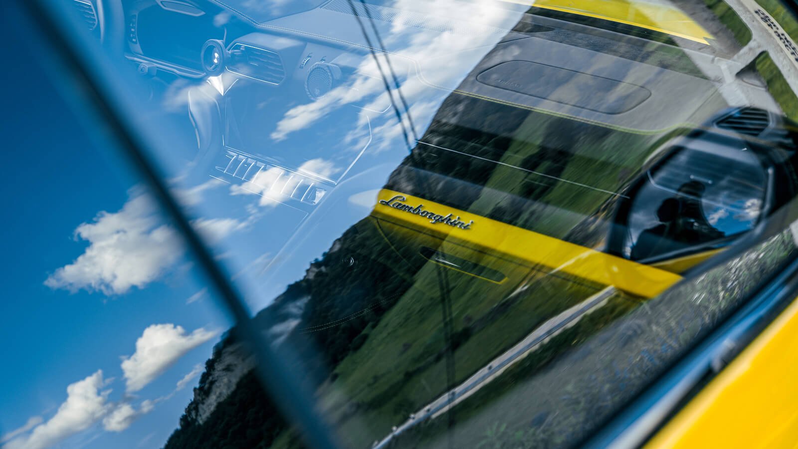 lamborghini urus photo 6